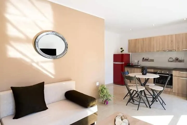 Elisabeth Luxury Villas Βουρβουρού